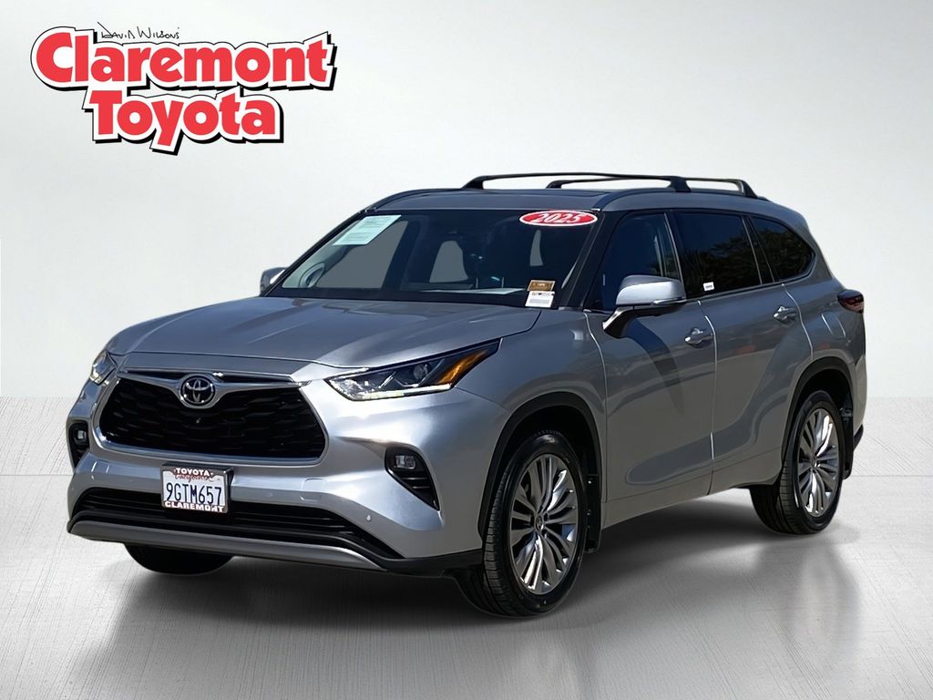 2023 Toyota Highlander Platinum FWD