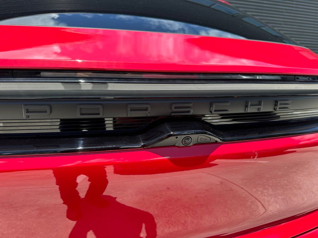 Thumbnail: 2026 Porsche Macan - 14