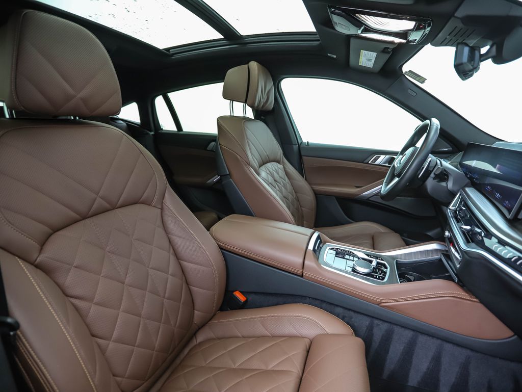 Thumbnail: 2024 BMW X6 - 31