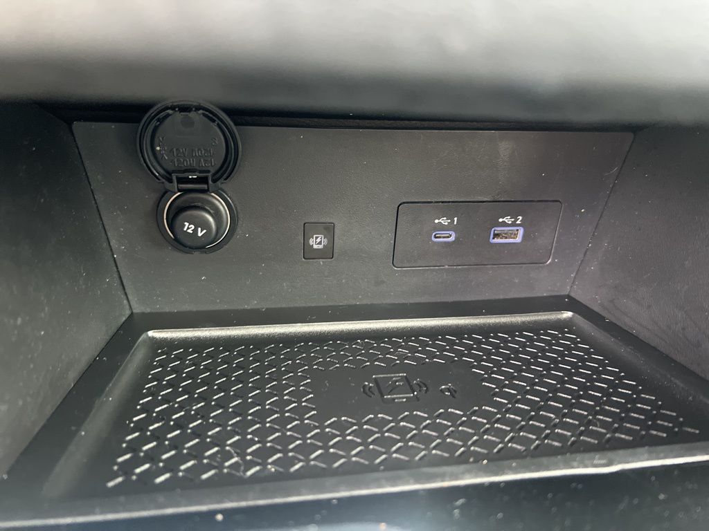2023 Nissan Pathfinder Platinum photo