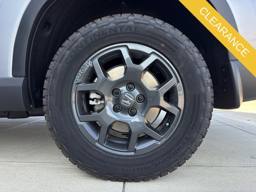 2025 Honda Pilot TrailSport Silver at Bayway Cadillac of The Woodlands