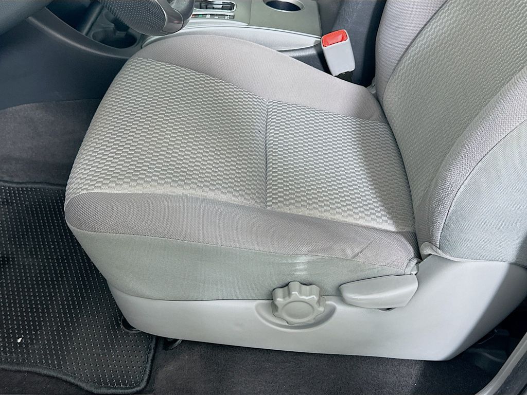 2013 Toyota Tacoma PreRunner 19