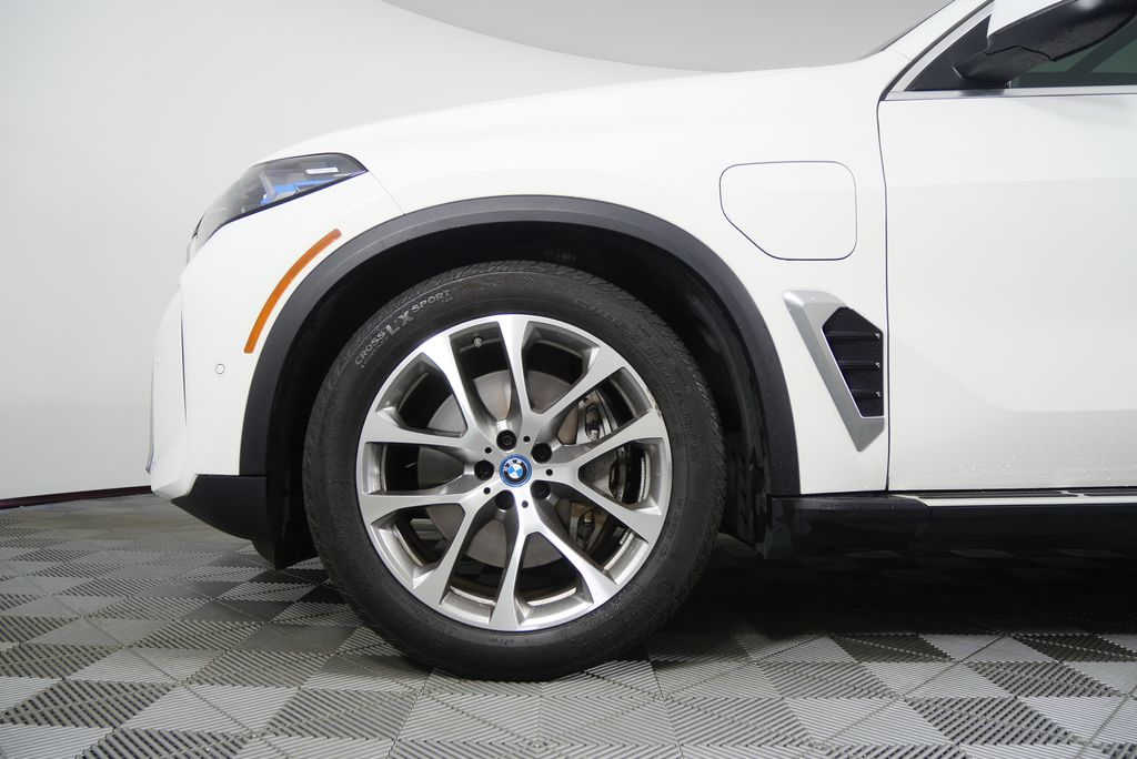 Thumbnail: 2025 BMW X5 - 7