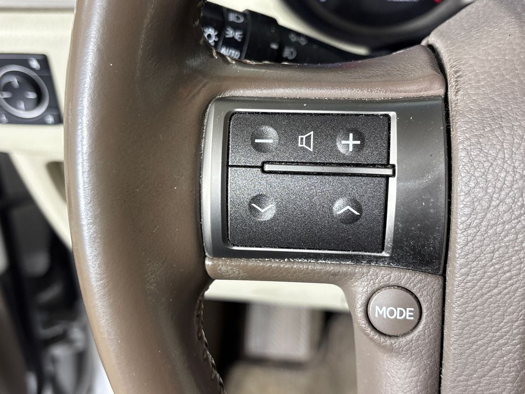 Used 2016 Silver Lexus 460 image 19