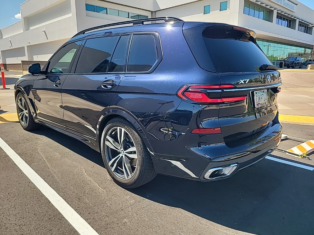 Thumbnail: 2023 BMW X7 - 3