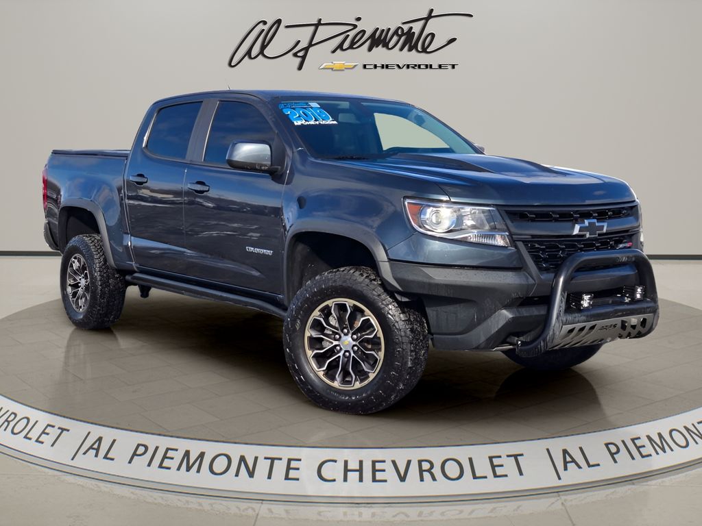 Shadow Gray Metallic 2019 Chevrolet Colorado ZR2 Crew Cab 4WD Pickup Truck Four-Wheel Drive 8-Speed Automatic