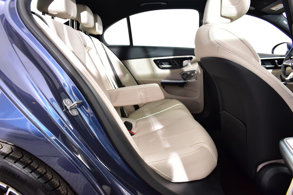 Thumbnail: 2025 Mercedes-Benz C-Class - 29