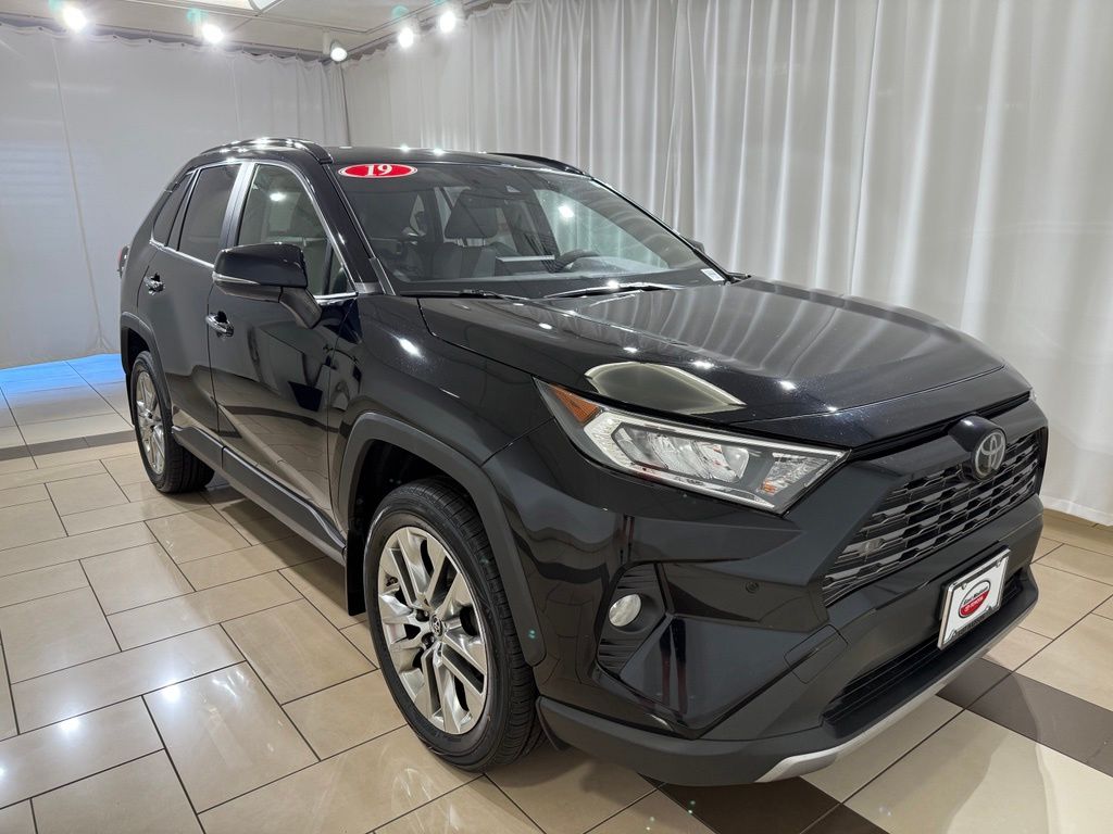 Thumbnail: 2019 Toyota RAV4 - 7