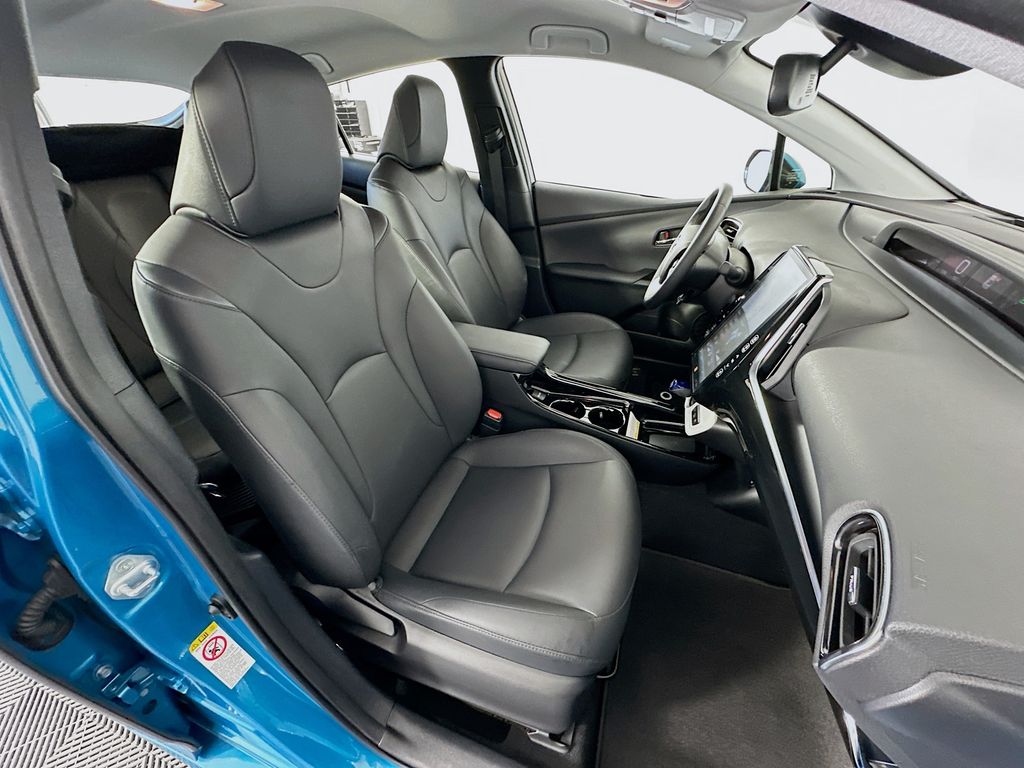 Thumbnail: 2019 Toyota Prius Prime - 27