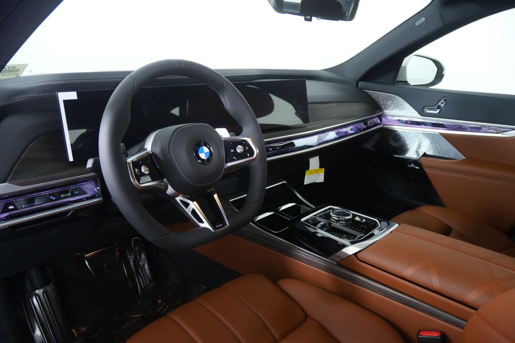 Thumbnail: 2026 BMW 7 Series - 12