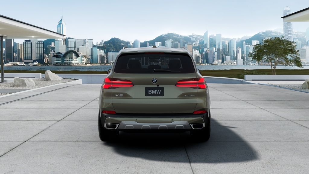 Thumbnail: 2026 BMW X5 - 28