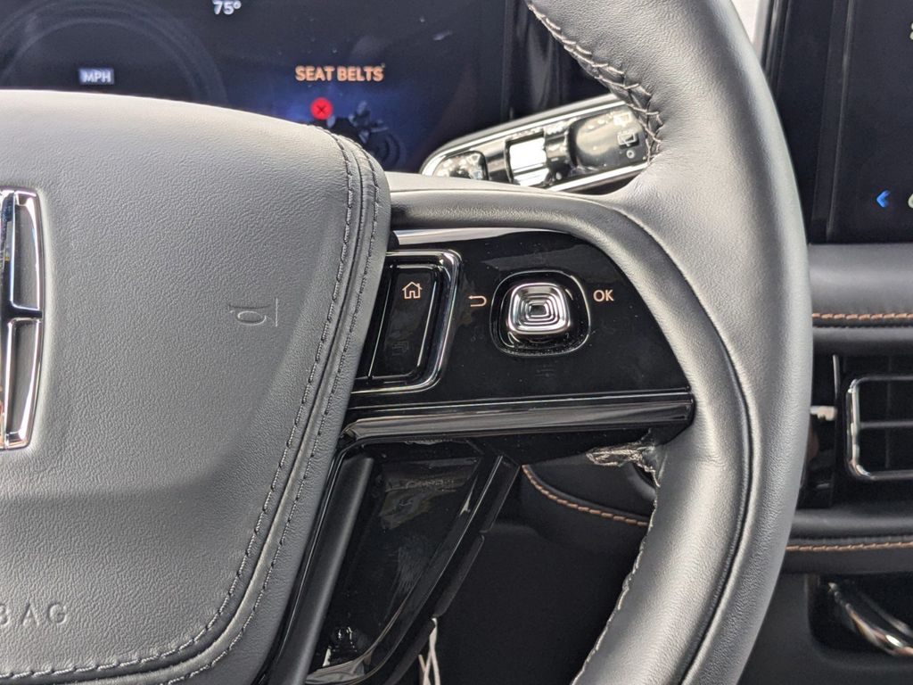 2025 Lincoln Aviator Black Label