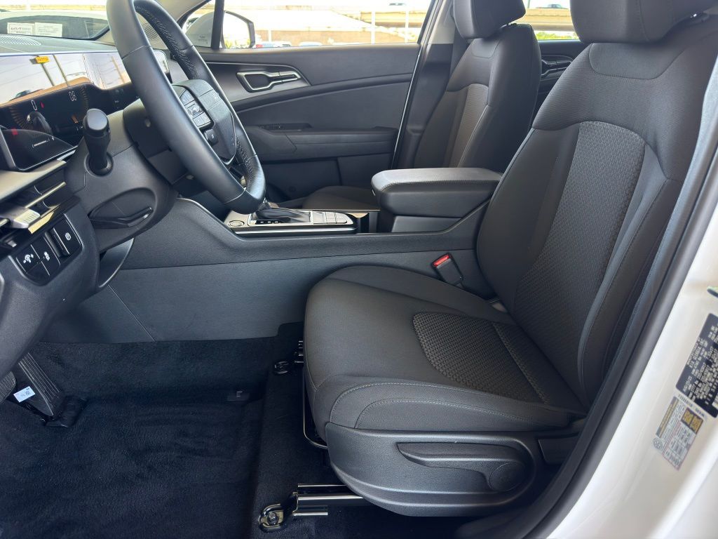 2026 Kia Sportage LX - 8
