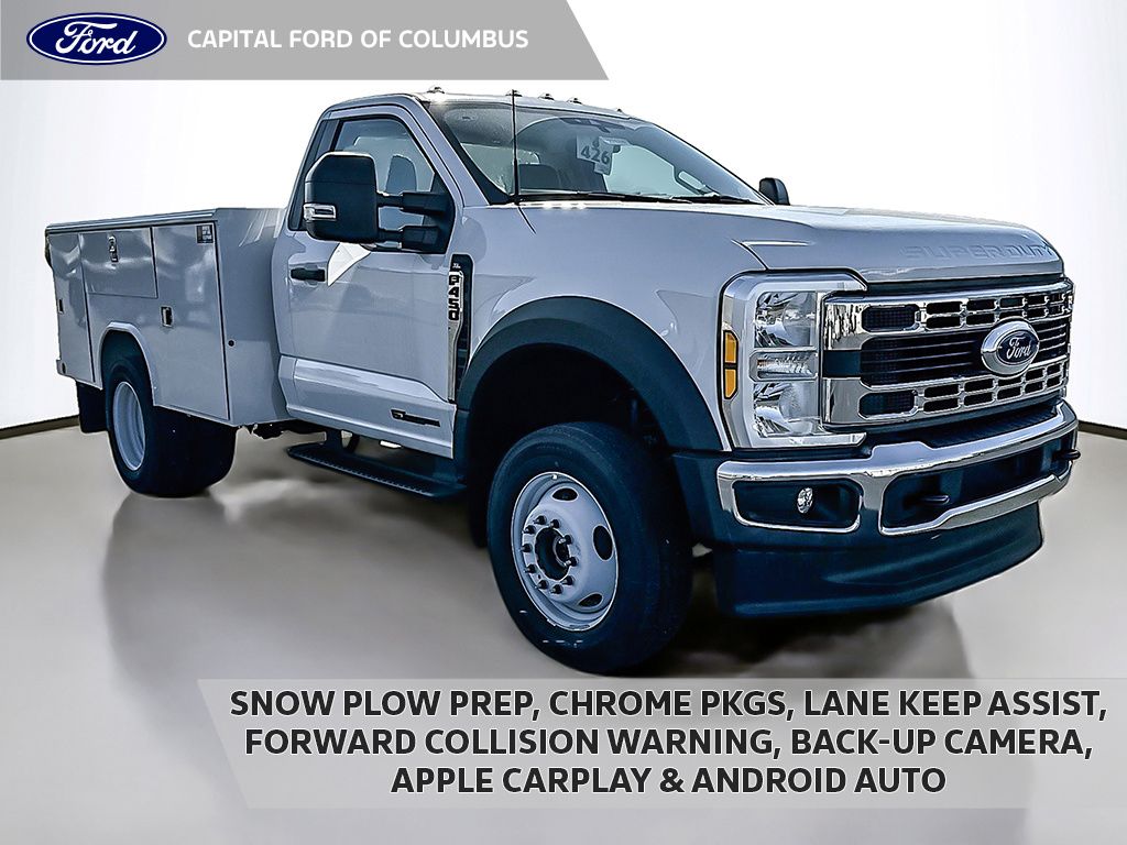 2024 Ford F-450 Super Duty Chassis Cab XL's photo