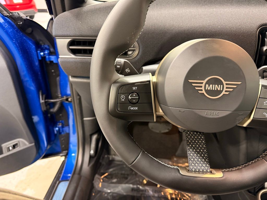 Thumbnail: 2026 MINI Cooper - 13