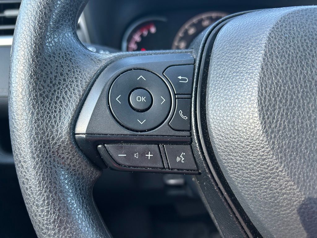 Thumbnail: 2024 Toyota RAV4 - 21