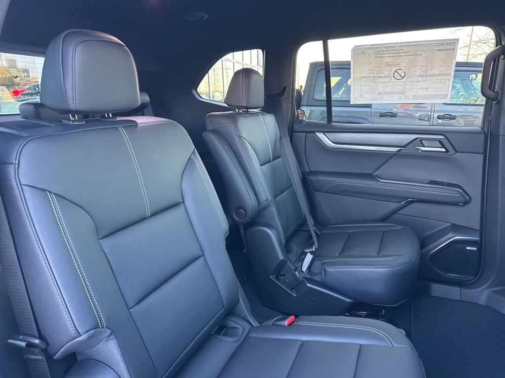 New 2026 White GMC Elevation image 21