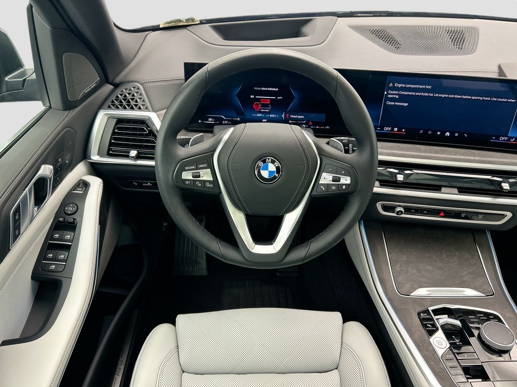 Thumbnail: 2026 BMW X5 - 10