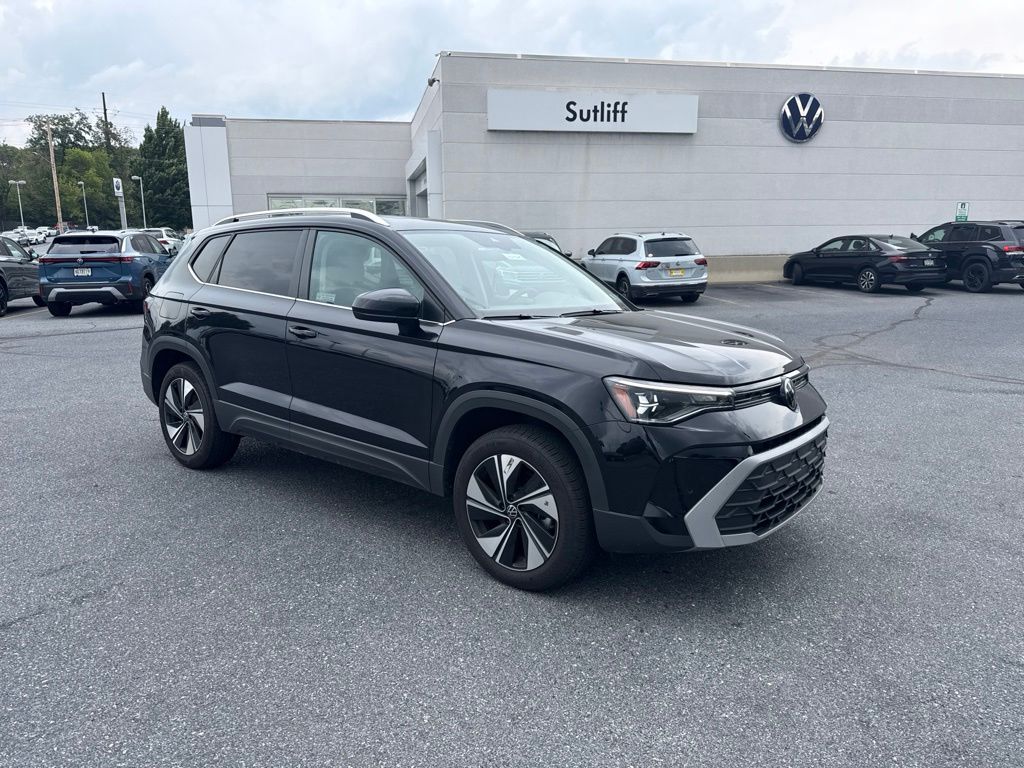 2025 Volkswagen Taos 1.5T SE Black at Sutliff Volkswagen