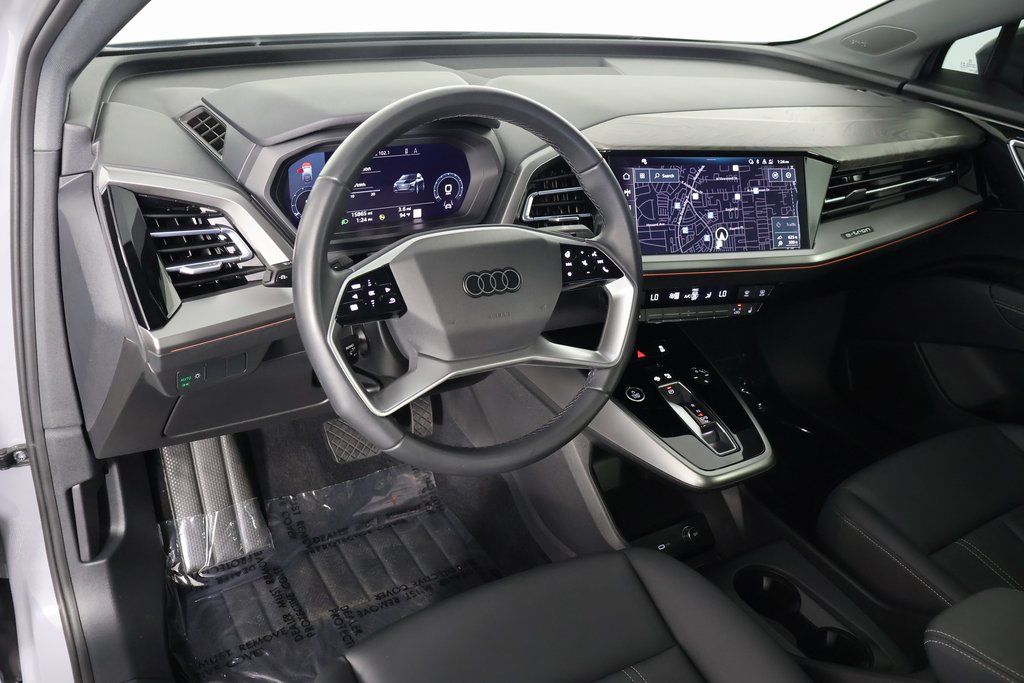 Thumbnail: 2023 Audi Q4 e-tron - 7