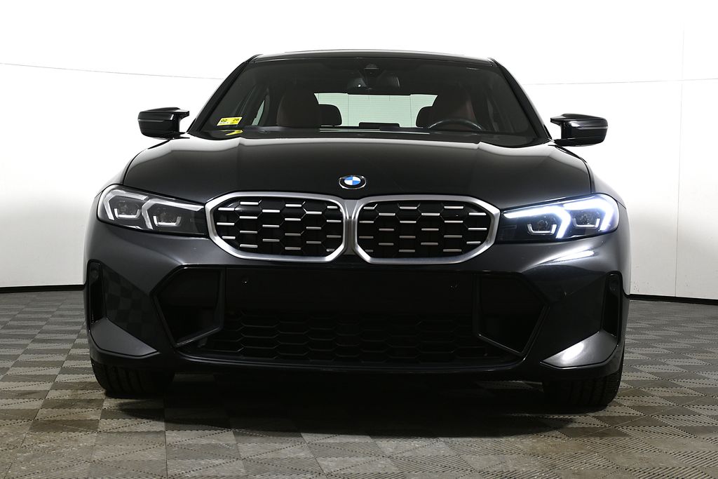 Thumbnail: 2024 BMW 3 Series - 10