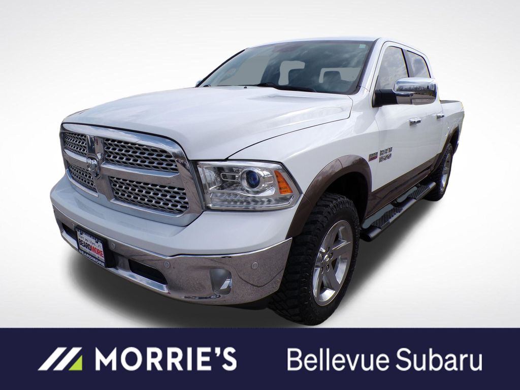 Bright White Clearcoat 2017 RAM 1500 Laramie Crew Cab 4WD Pickup Truck Four-Wheel Drive 8-Speed Automatic