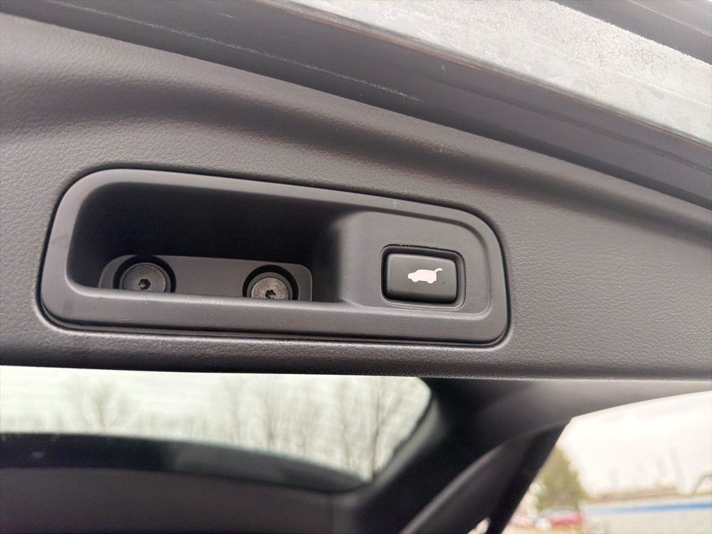 Thumbnail: 2019 Honda Pilot - 23