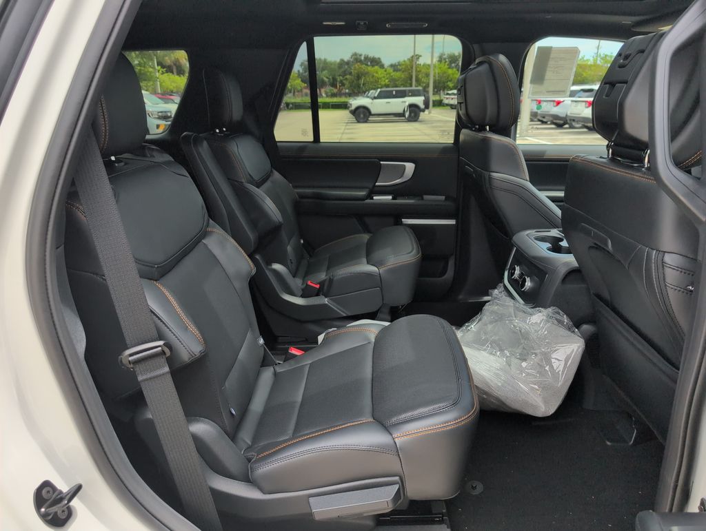 New 2027 White Ford Tremor image 16