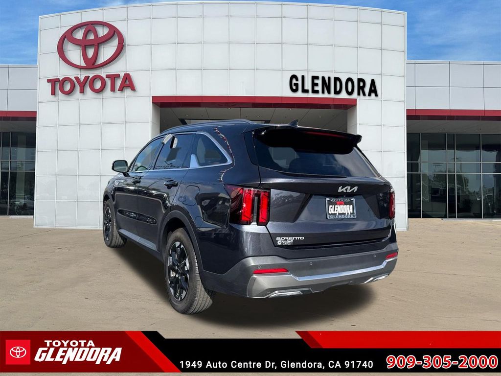 Used 2025 Kia Sorento SUV