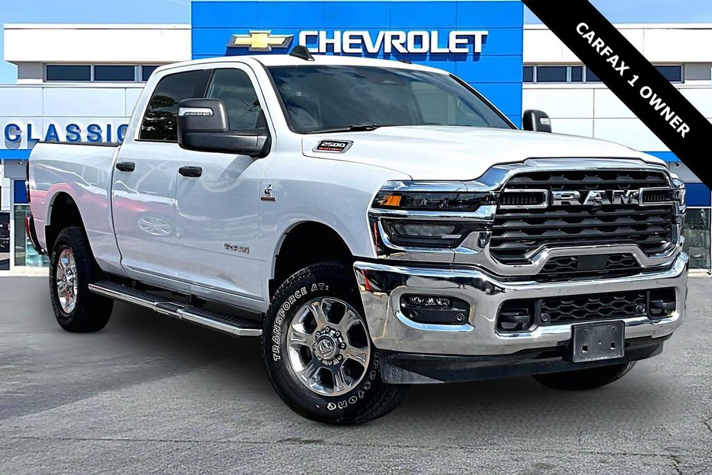 2025 RAM 2500 Big Horn Crew Cab 4WD