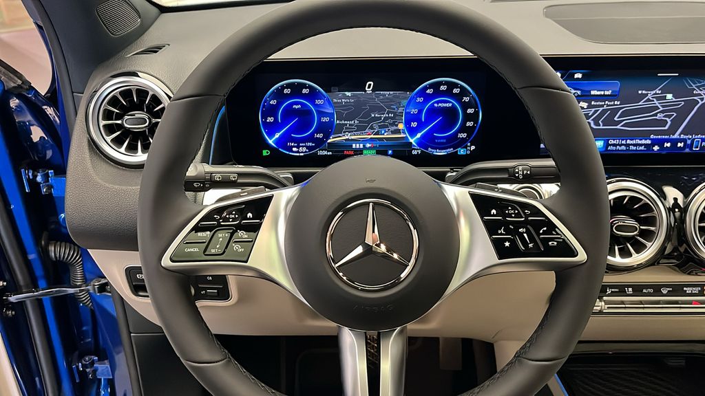 Thumbnail: 2025 Mercedes-Benz EQB - 13