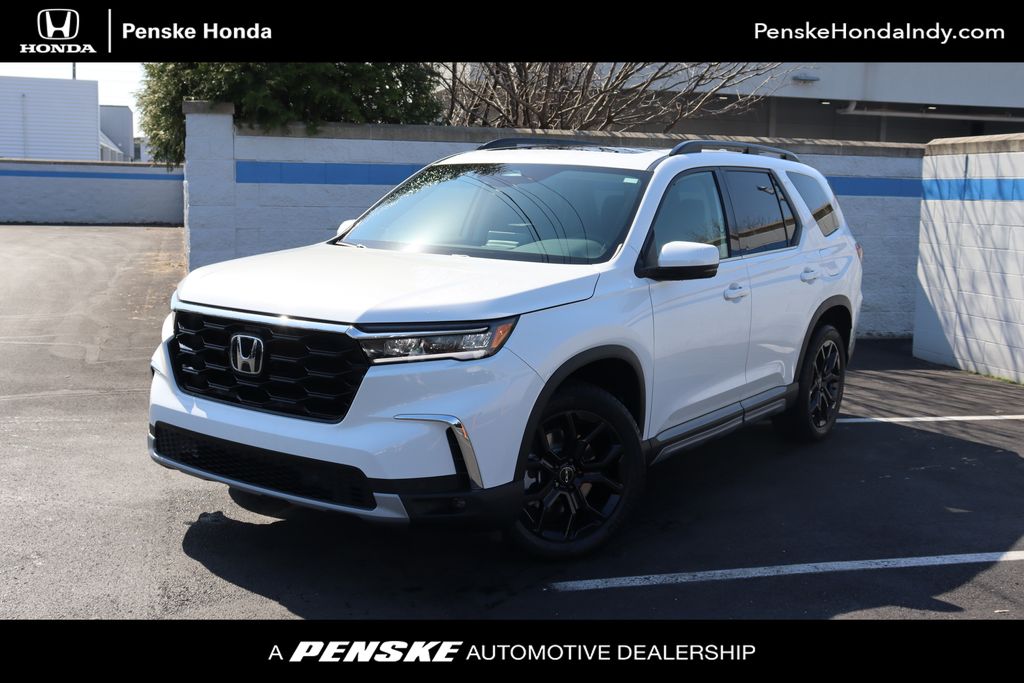 2025 Honda Pilot Touring -
                Indianapolis, IN