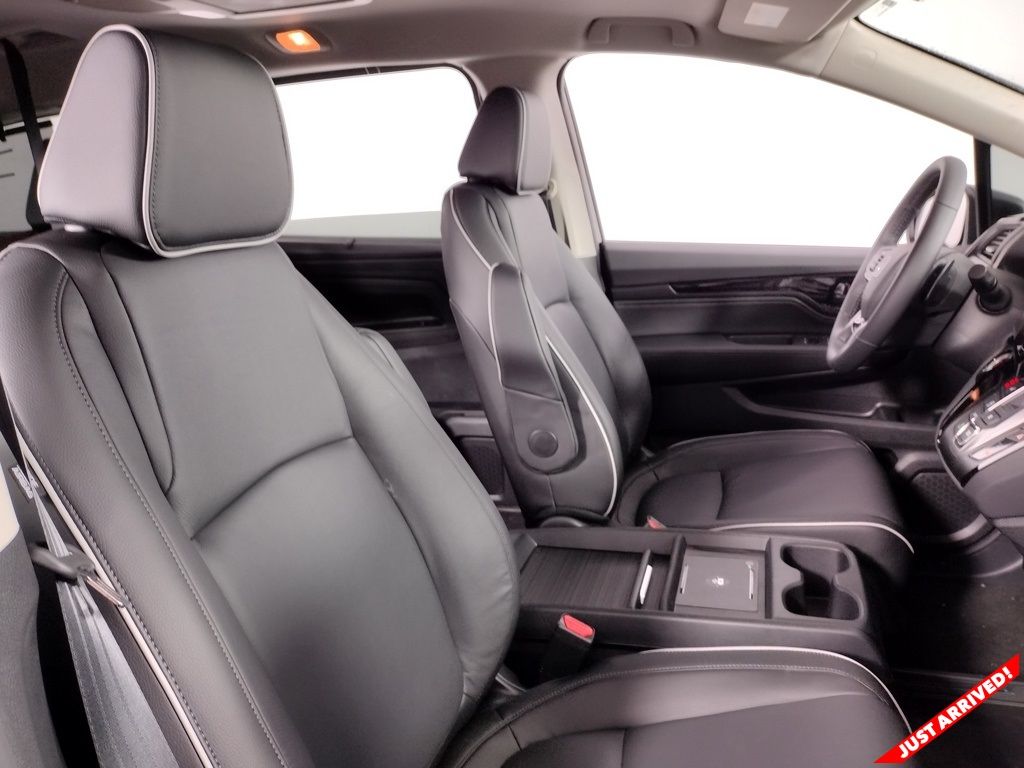 2026 Honda Odyssey Touring - Photo 11