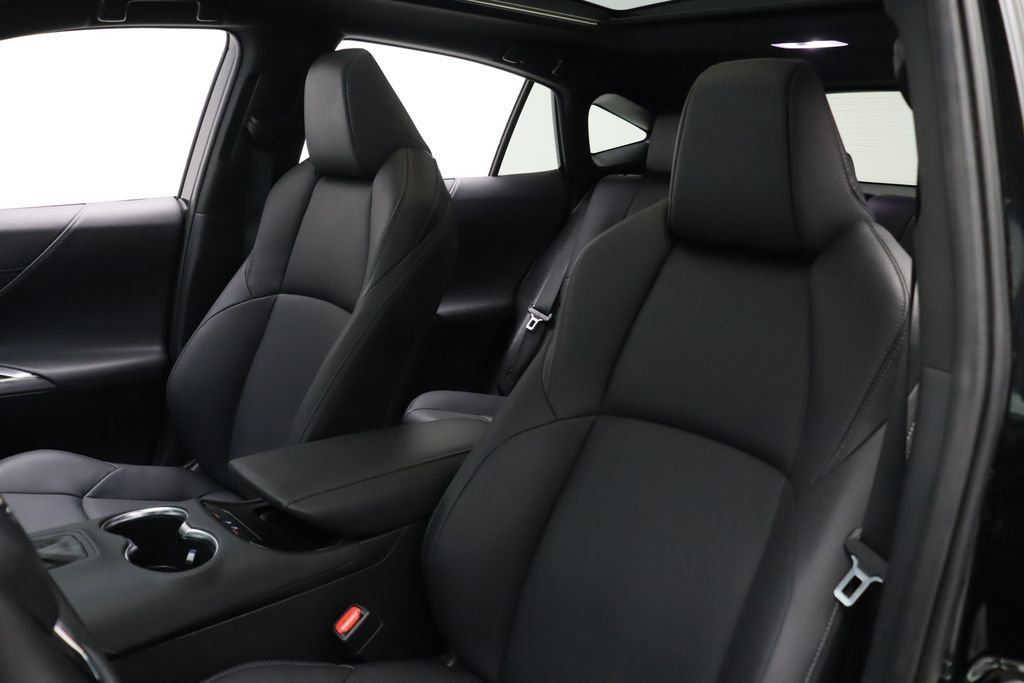 2024 Toyota Venza Nightshade Edition 13