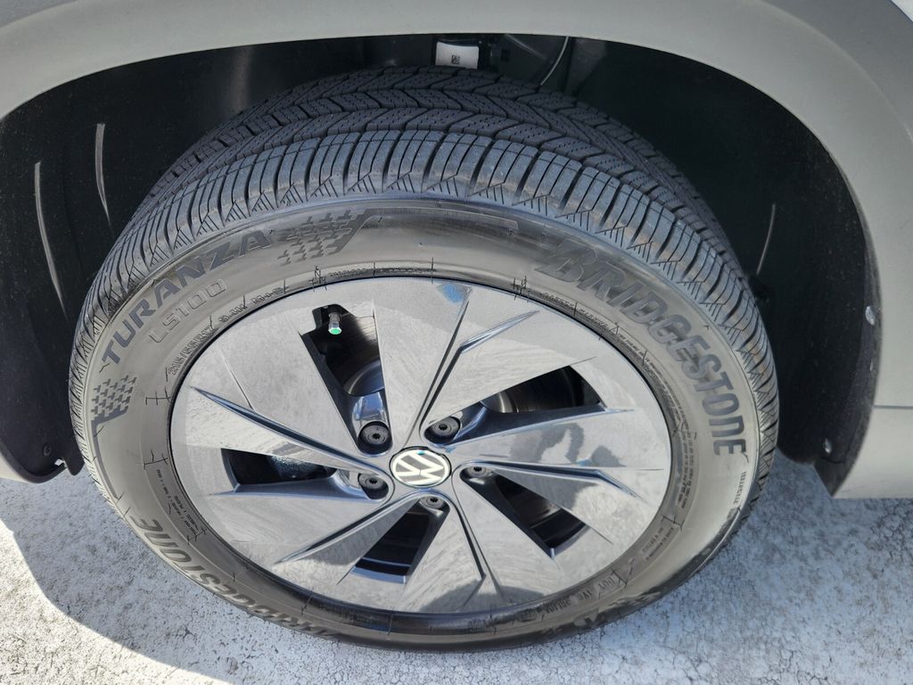 2027 Volkswagen Taos