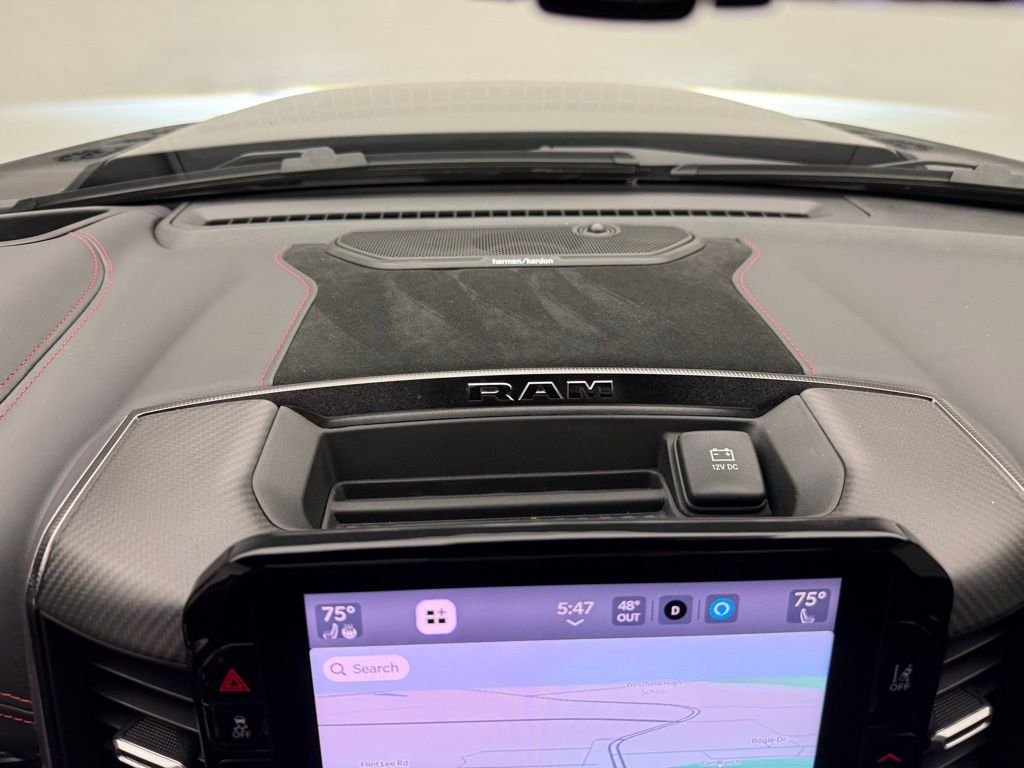 Thumbnail: 2025 RAM 1500 - 18