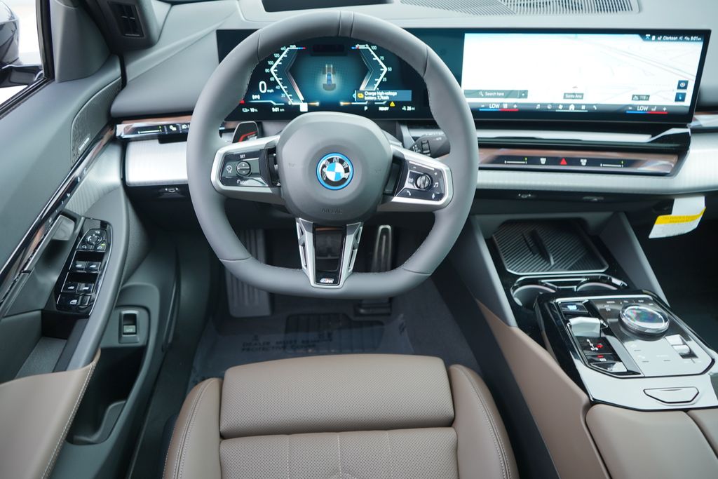 Thumbnail: 2026 BMW i5 - 15