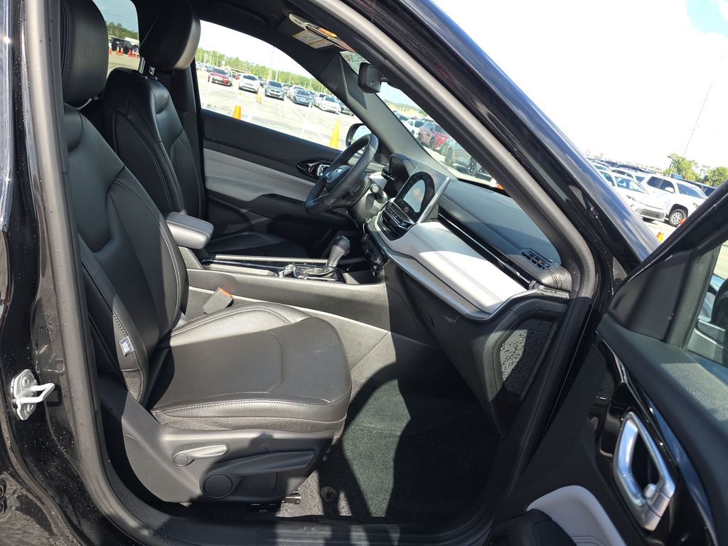 2025 Diamond Black Crystal Pearlcoat Jeep Compass Limited 4X4 SUV