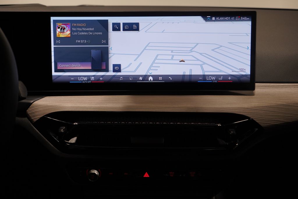 Thumbnail: 2025 BMW 3 Series - 13