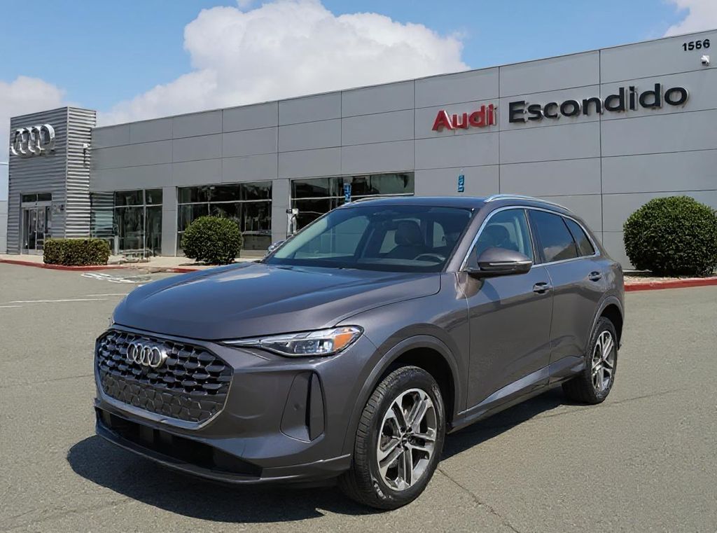 Thumbnail: 2025 Audi Q5 - 1