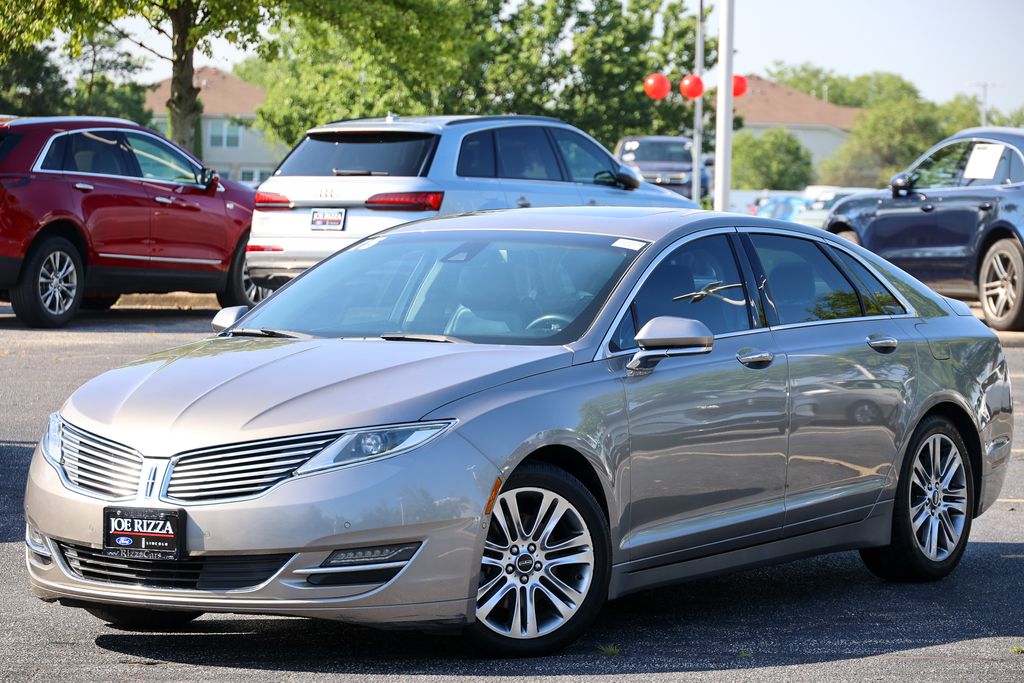 Luxe Metallic 2015 Lincoln MKZ Sedan All-Wheel Drive 6-Speed Automatic