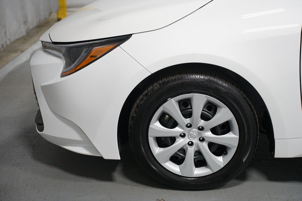 Thumbnail: 2024 Toyota Corolla - 5