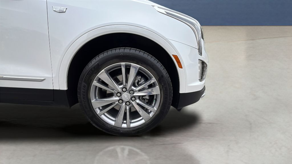 used 2023 Cadillac XT5 car, priced at $31,450