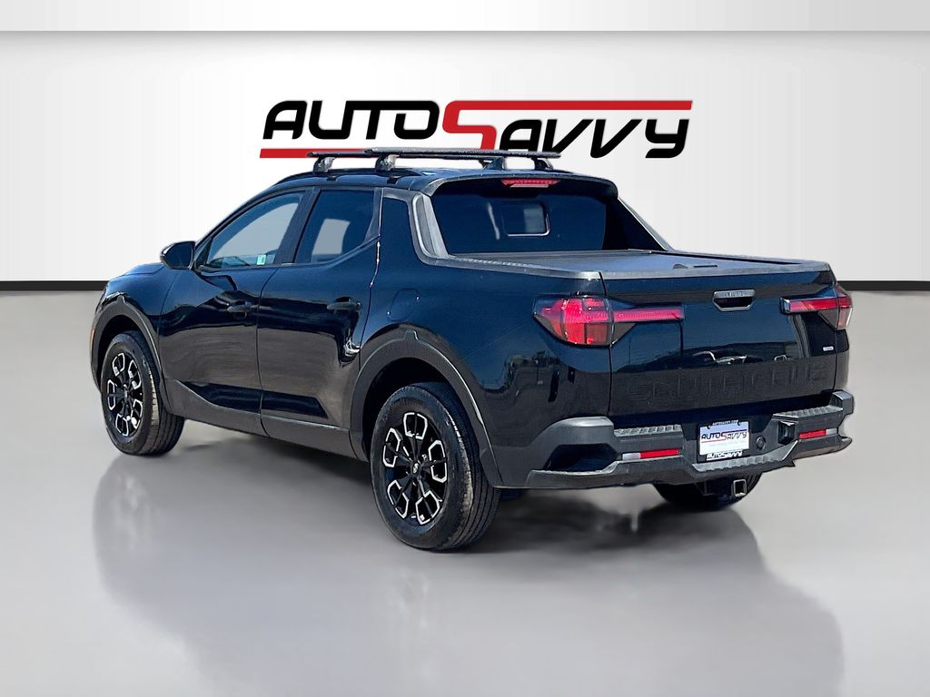 Used 2024 Black Hyundai SEL image 5