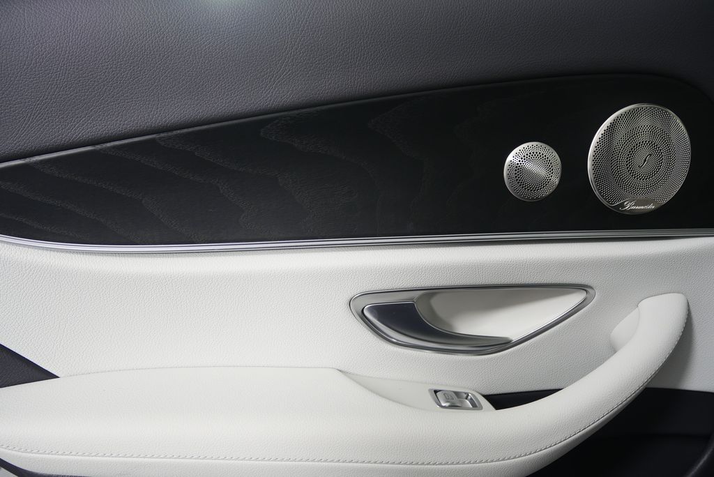 Thumbnail: 2023 Mercedes-Benz E-Class - 15