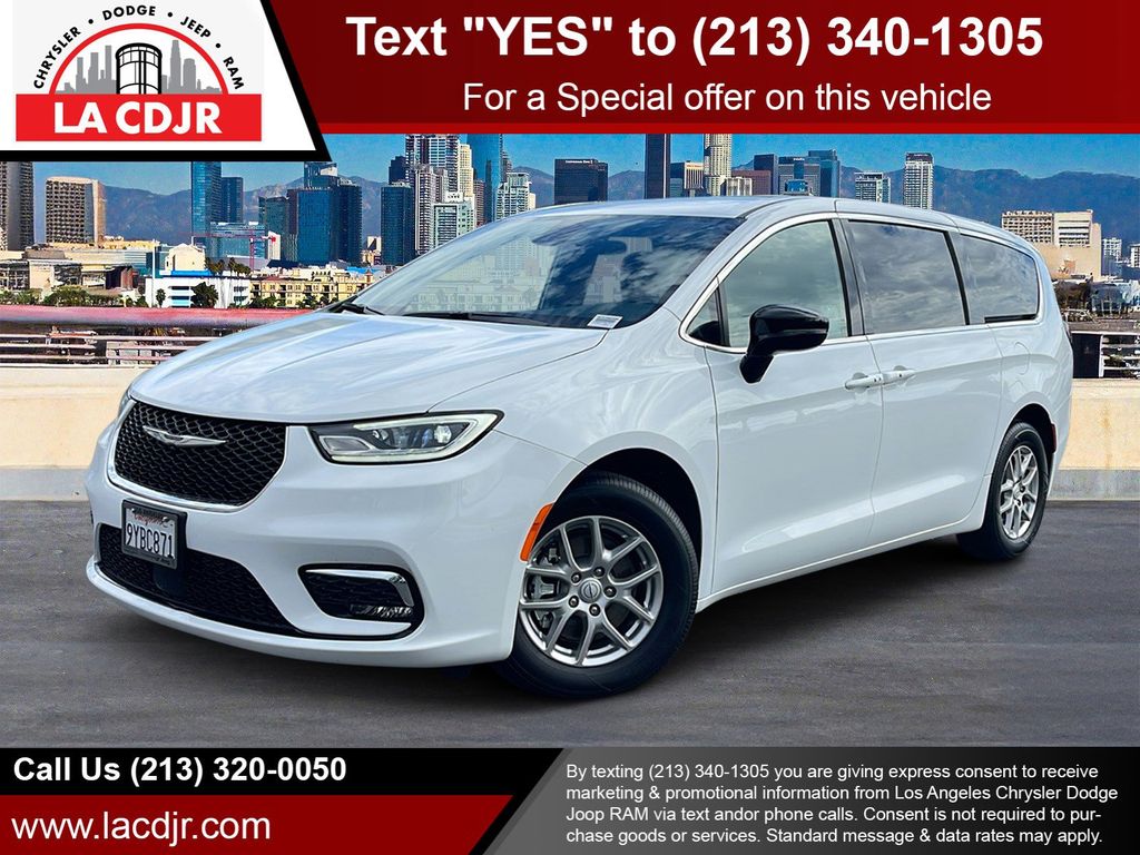 Bright White Clearcoat 2026 Chrysler Pacifica Minivan Front-Wheel Drive 9-Speed Automatic