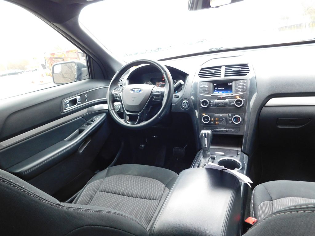 Thumbnail: 2018 Ford Explorer - 6