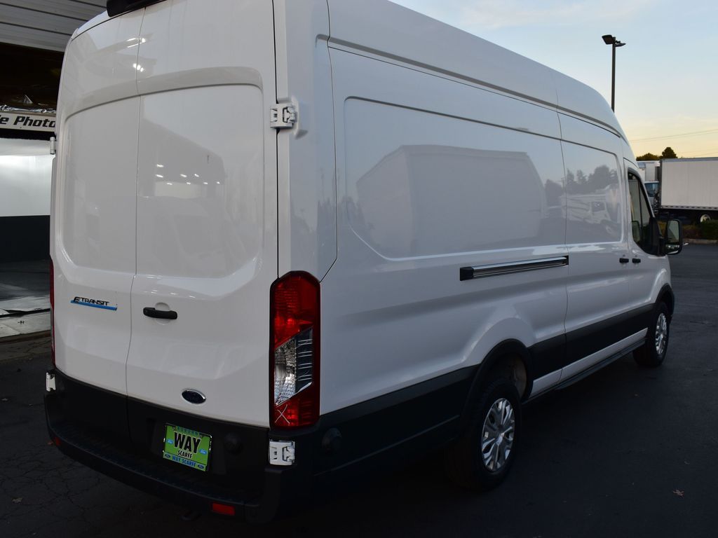 2023 Ford E-Transit 350