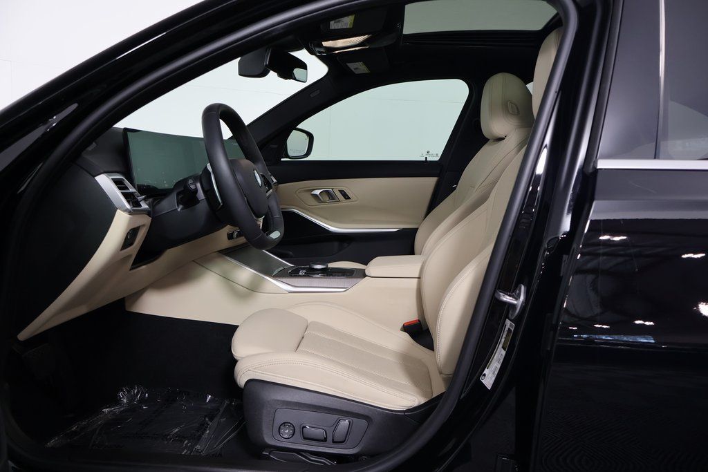 Thumbnail: 2025 BMW 3 Series - 10