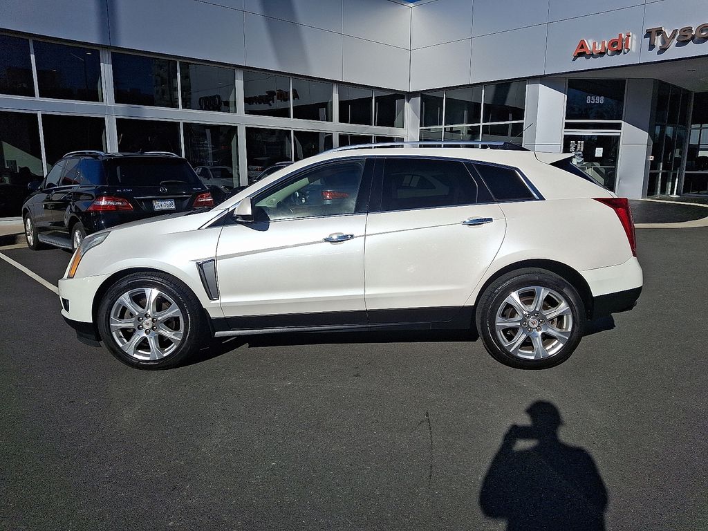 Thumbnail: 2015 Cadillac SRX - 7